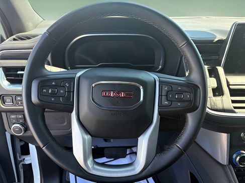 Certified 2023 GMC Yukon SLT image 10