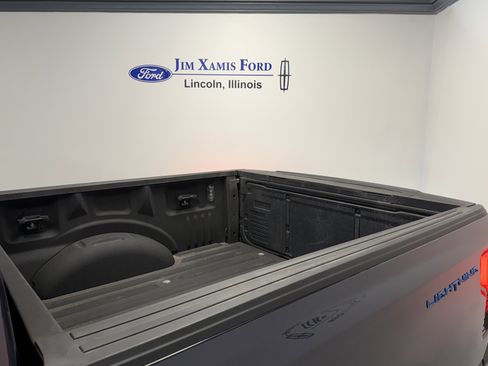 Used 2022 Ford F150 Lightning Platinum image 37