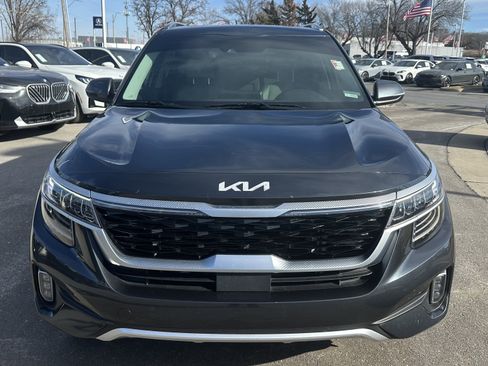 Used 2022 Kia Seltos SX w/ Sunroof Package image 3