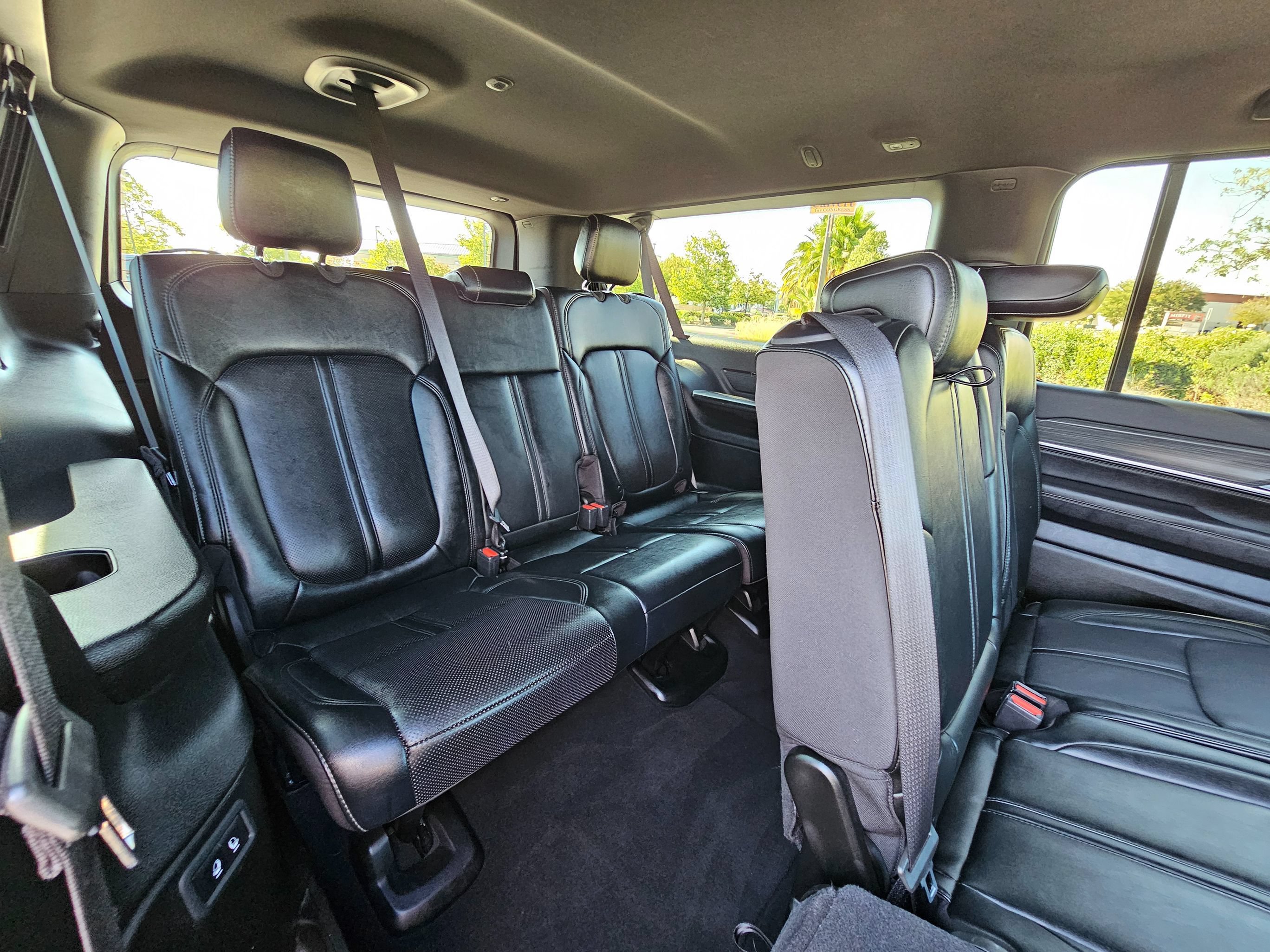 Used 2024 Jeep Wagoneer L Series II w/ Flexible Seating Group AWD/4WD image 31