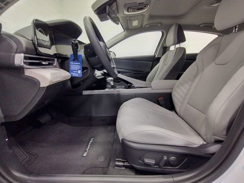 New 2026 Hyundai Elantra Limited image 20
