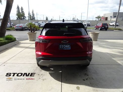 New 2026 Chevrolet Equinox LT w/ Convenience Package II image 7