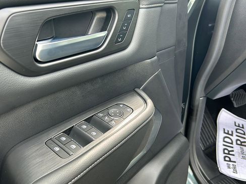 New 2025 Nissan Armada Platinum Reserve image 16