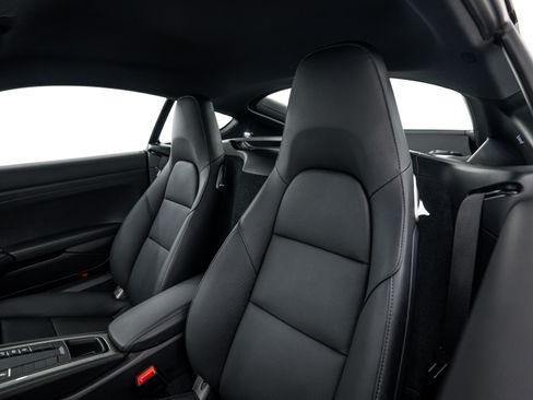 Certified 2025 Porsche 718 Cayman S RWD image 24