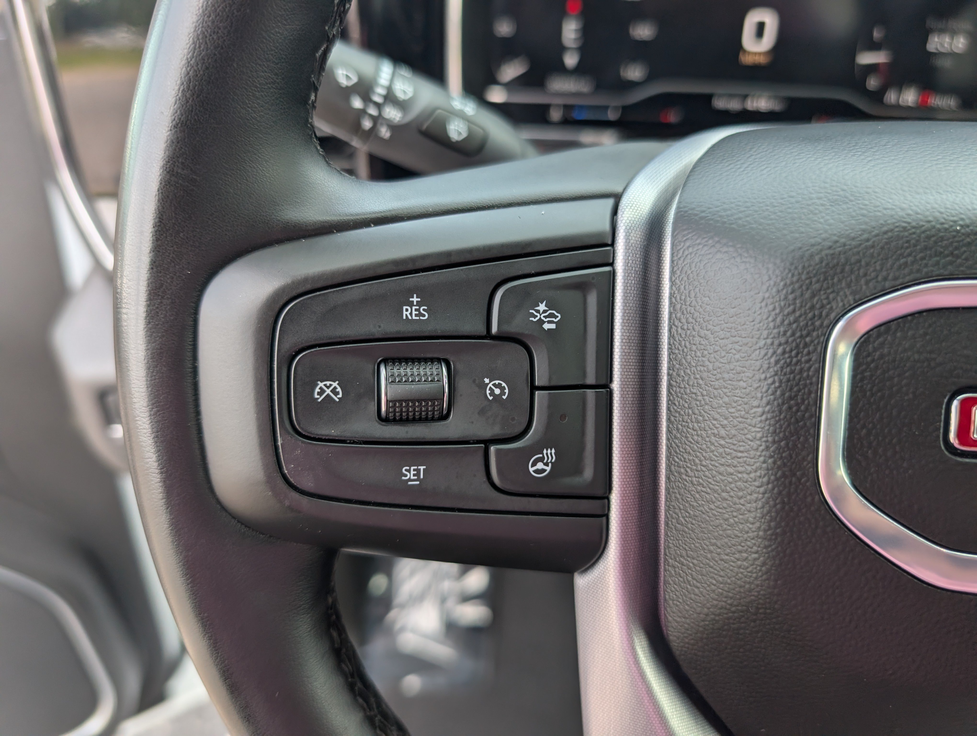 Used 2025 GMC Sierra 1500 SLT AWD/4WD image 16