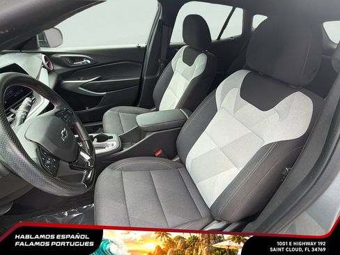 Used 2024 Chevrolet Trax RS w/ Driver Confidence Package FWD image 14
