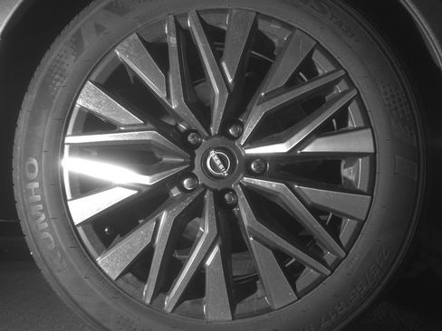 Used 2025 Nissan Altima 2.5 SV image 15