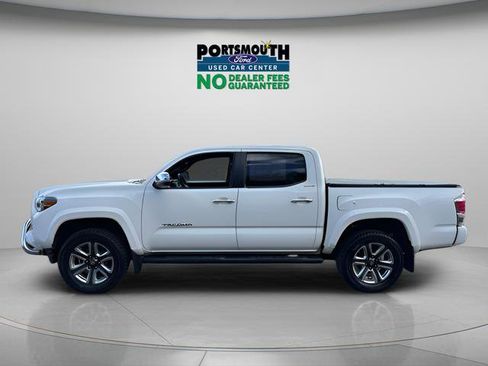 Used 2017 Toyota Tacoma Limited w/ Tow Package AWD/4WD image 2