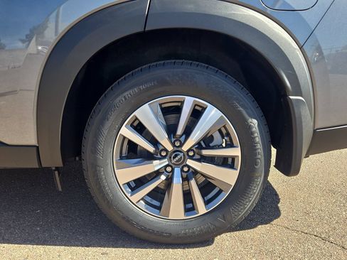 New 2026 Nissan Pathfinder SL FWD image 13