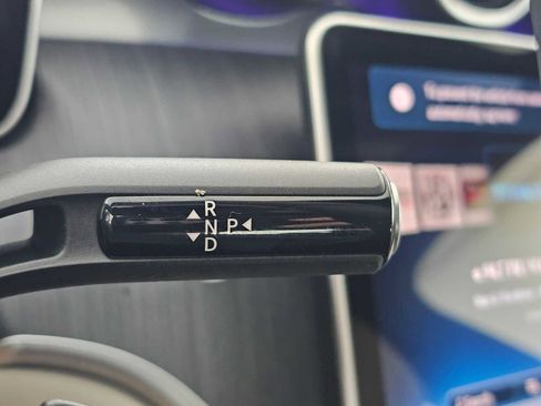 Used 2025 Mercedes-Benz C 300 Sedan image 30