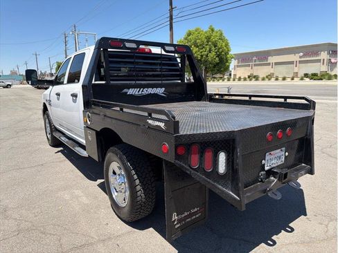 Used 2018 RAM 2500 Tradesman w/ Chrome Appearance Group AWD/4WD image 17