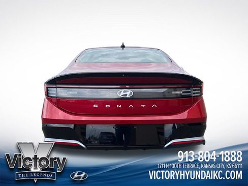 Used 2024 Hyundai Sonata SEL FWD image 4