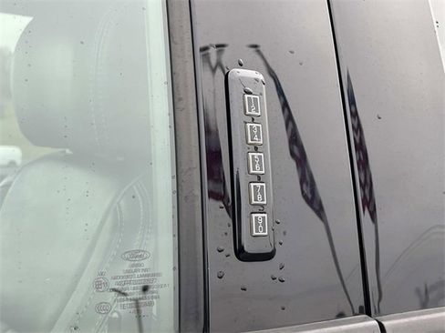 Used 2019 Ford F150 Lariat w/ Trailer Tow Package image 14