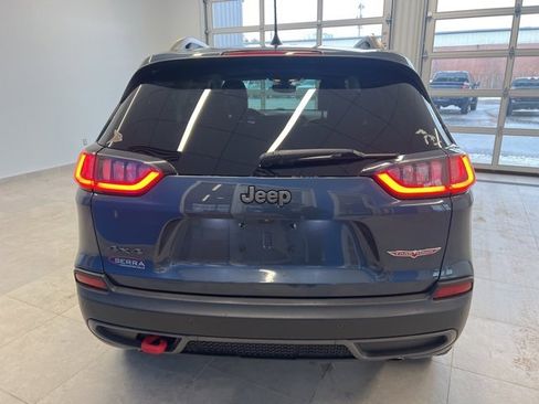Used 2019 Jeep Cherokee Trailhawk w/ Cold Weather Group image 6