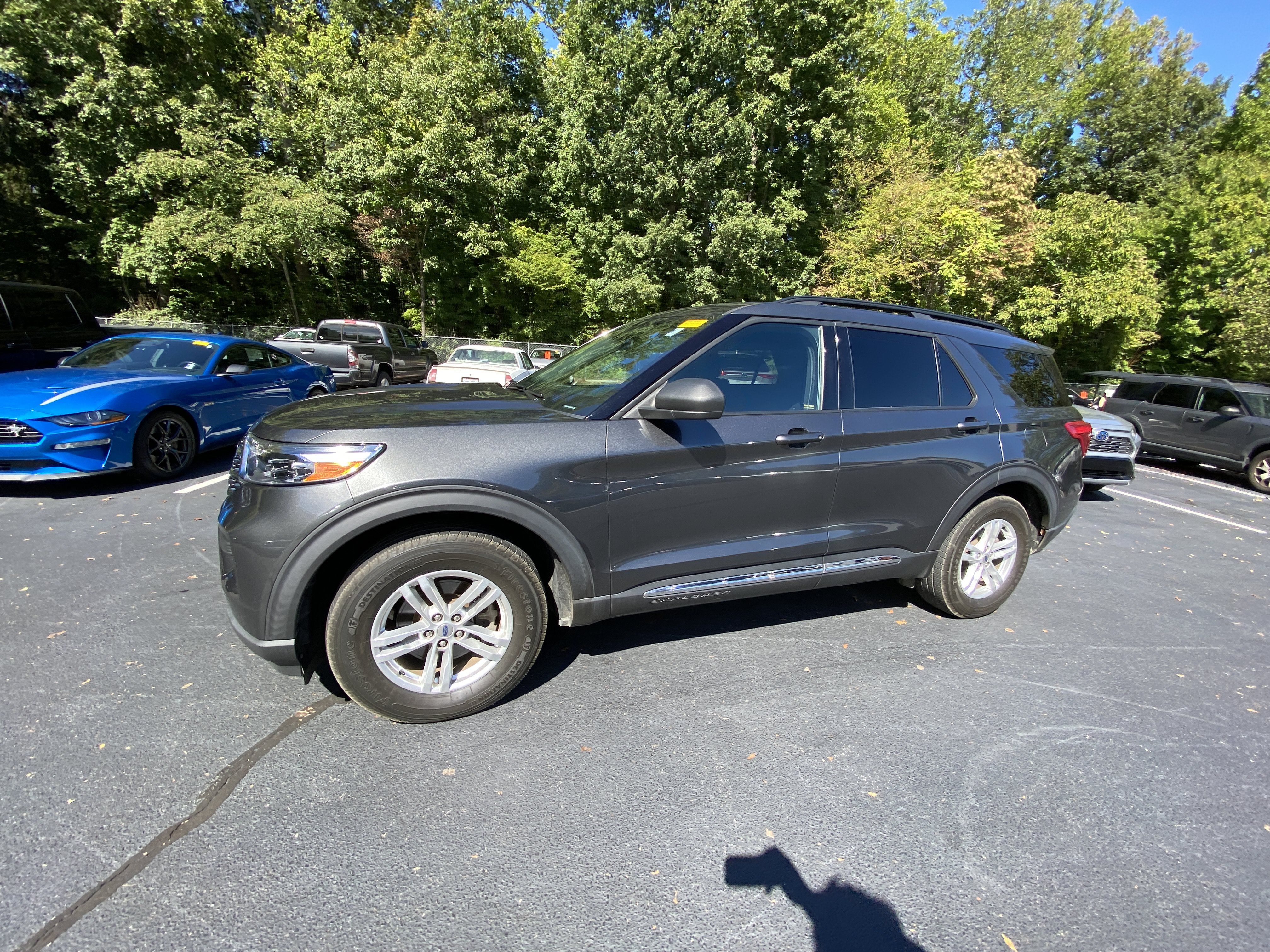 Used 2020 Ford Explorer XLT w/ Class III Trailer Tow Package AWD/4WD image 10