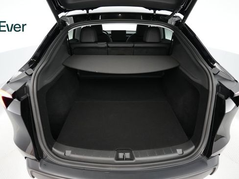 Used 2026 Tesla Model Y 2WD image 8
