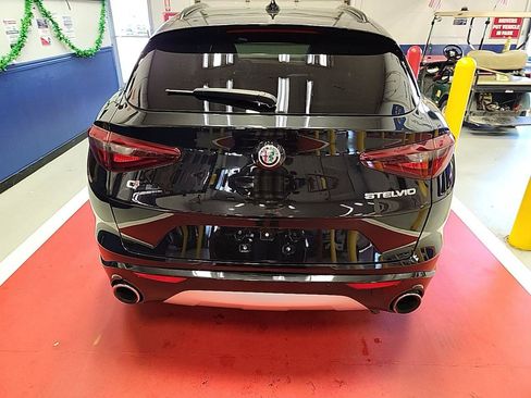 Used 2020 Alfa Romeo Stelvio Sport w/ Quick Order Package 22J Sport image 3