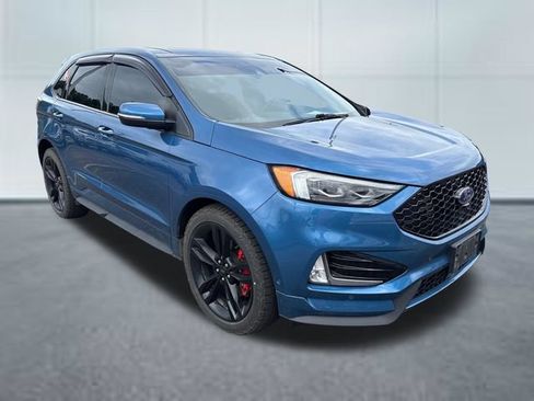 Used 2019 Ford Edge ST w/ Equipment Group 401A AWD/4WD image 5