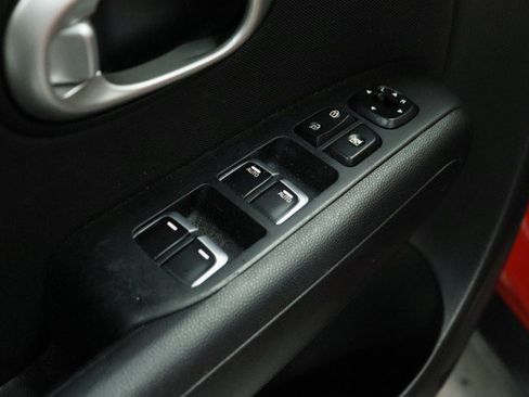 Used 2018 Kia Soul + FWD image 22