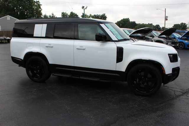 Used 2026 Land Rover Defender 130 V8 AWD/4WD image 7