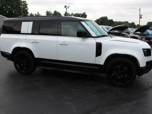 Used 2026 Land Rover Defender 130 V8 AWD/4WD image 7
