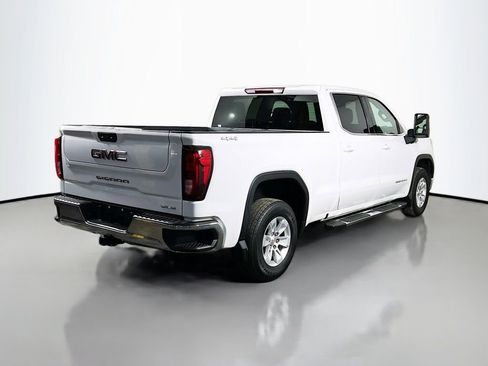 Used 2022 GMC Sierra 1500 SLE image 5