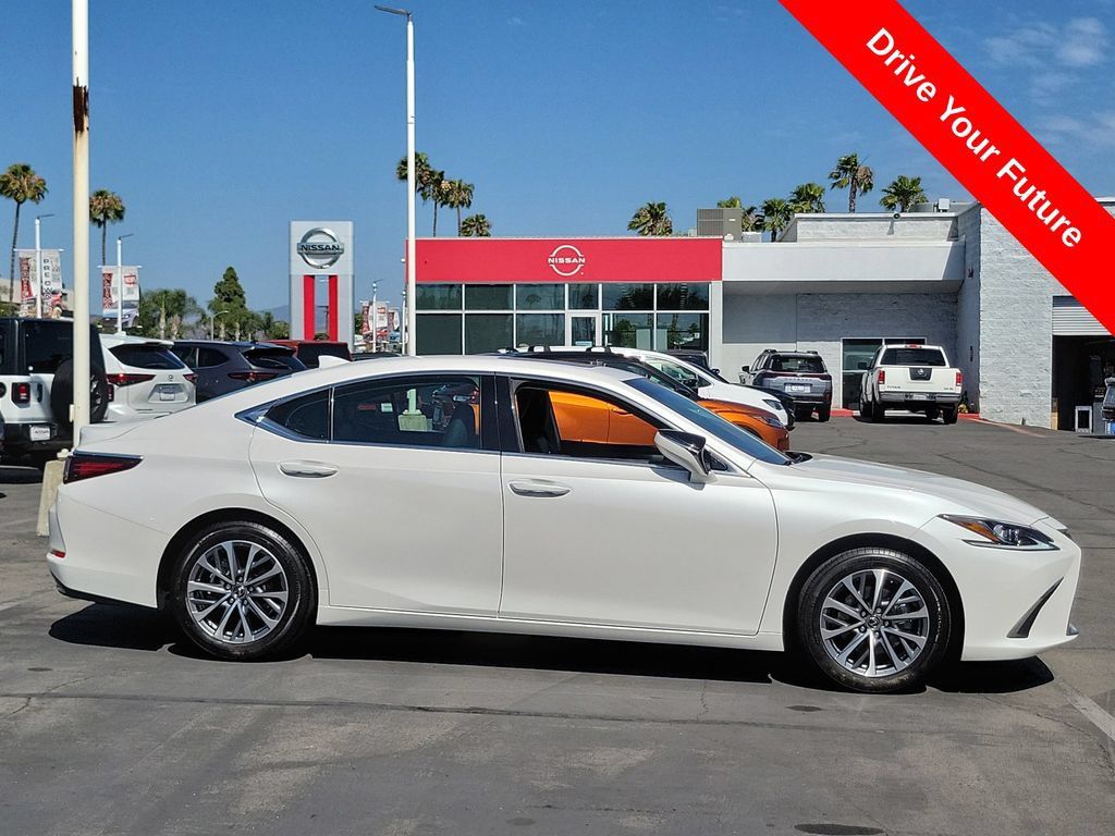 Used 2024 Lexus ES 350 w/ Accessory Package (Z1) FWD image 30