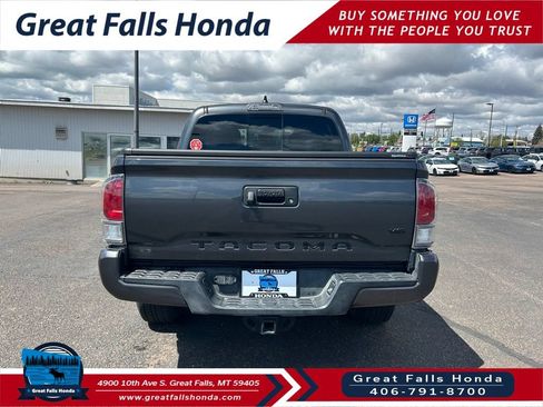 Used 2023 Toyota Tacoma TRD Sport w/ Black Out Package (TMS) AWD/4WD image 6