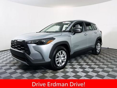 Certified 2026 Toyota Corolla Cross L FWD image 3