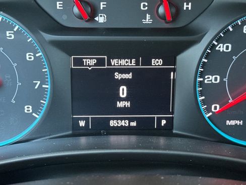 Used 2019 Chevrolet Equinox LS FWD image 25