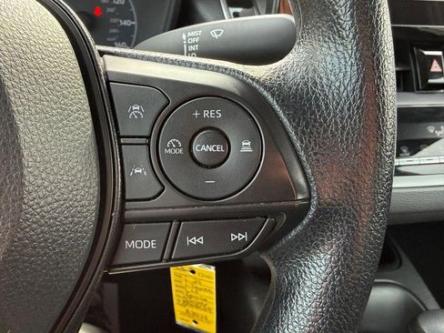 Used 2024 Toyota Corolla LE image 17