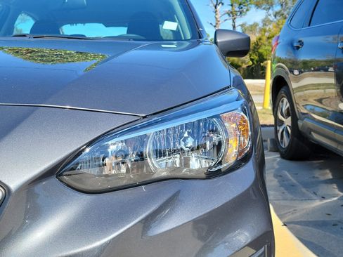 Used 2019 Subaru Impreza 2.0i Premium image 8