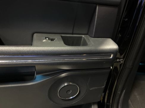 Used 2024 Ford Expedition Max XLT image 29