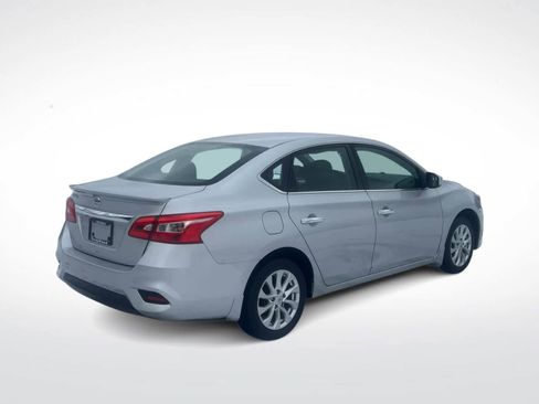 Used 2019 Nissan Sentra S w/ Appearance Package image 9