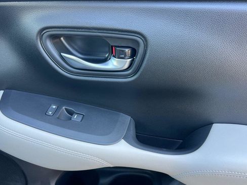 New 2026 Honda HR-V LX image 20