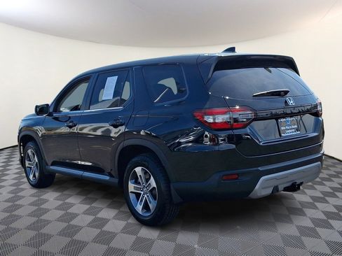 Used 2025 Honda Pilot EX-L image 5