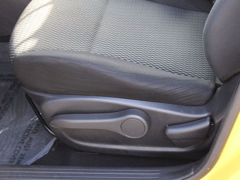 Used 2016 Nissan Juke S image 14