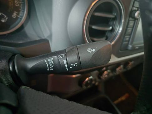 Certified 2019 Toyota Tacoma SR5 AWD/4WD image 21