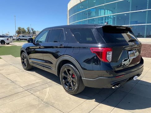 Used 2022 Ford Explorer ST w/ Equipment Group 401A image 4