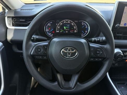 Used 2025 Toyota RAV4 XLE w/ Convenience Package AWD/4WD image 11