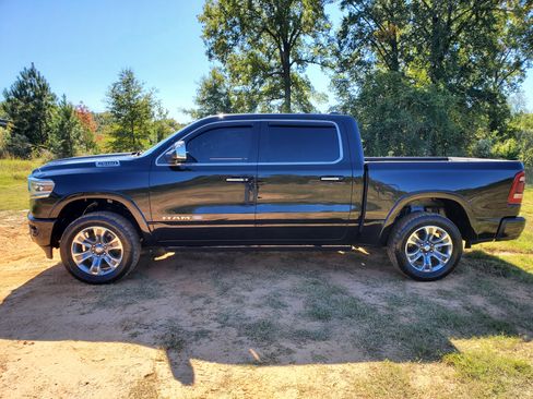 Used 2020 RAM 1500 Limited image 3
