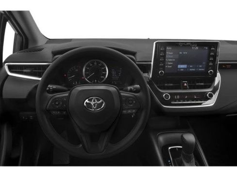 Used 2021 Toyota Corolla LE image 10