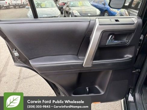 Used 2015 Toyota 4Runner Limited AWD/4WD image 30
