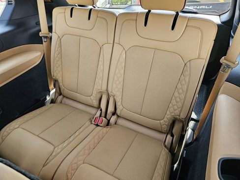Used 2023 Jeep Grand Cherokee L Summit AWD/4WD image 17