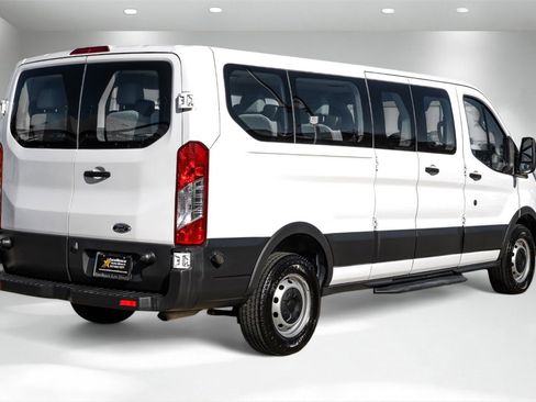 Used 2016 Ford Transit 350 XL image 6