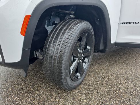 New 2026 Jeep Grand Cherokee Limited AWD/4WD image 33
