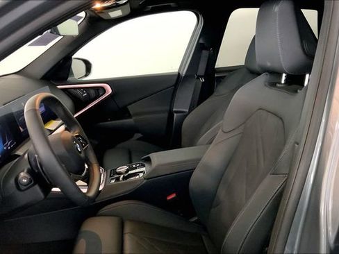 Used 2025 BMW X3 xDrive30i image 10