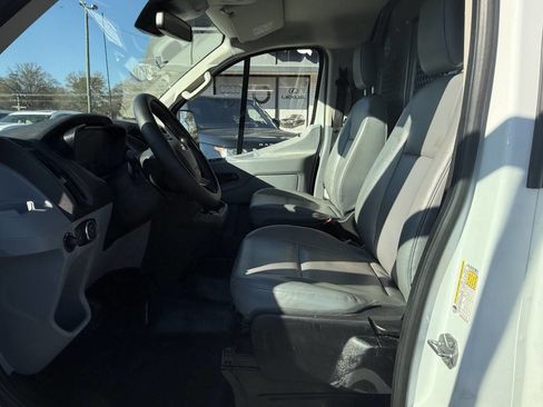 Used 2019 Ford Transit 150 130 Low Roof RWD image 8