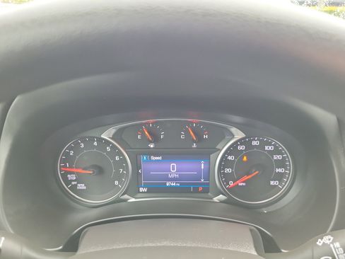 Used 2023 GMC Terrain SLE w/ Driver Convenience Package image 20