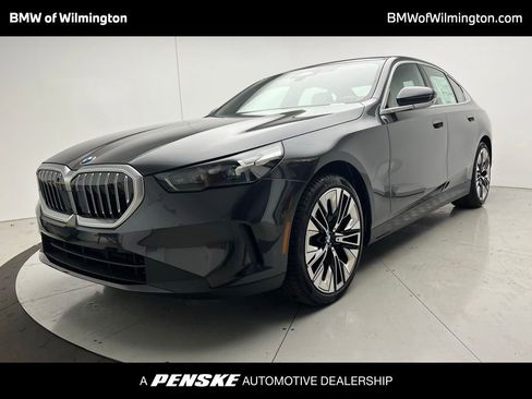 Used 2026 BMW 530i xDrive 530i xDrive w/ Premium Package image 1